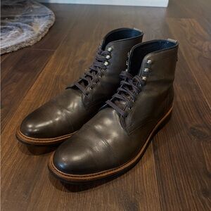 Allen Edmonds Olive Green Landon Cap Toe Leather Boots, Size 10 D